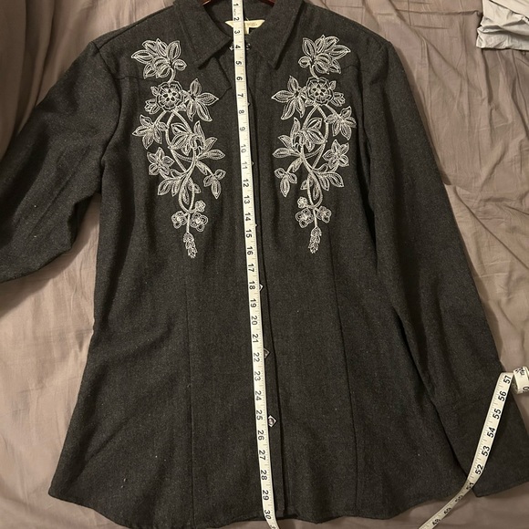Stetson Wool Women’s Embroidered Top - Picture 9 of 13